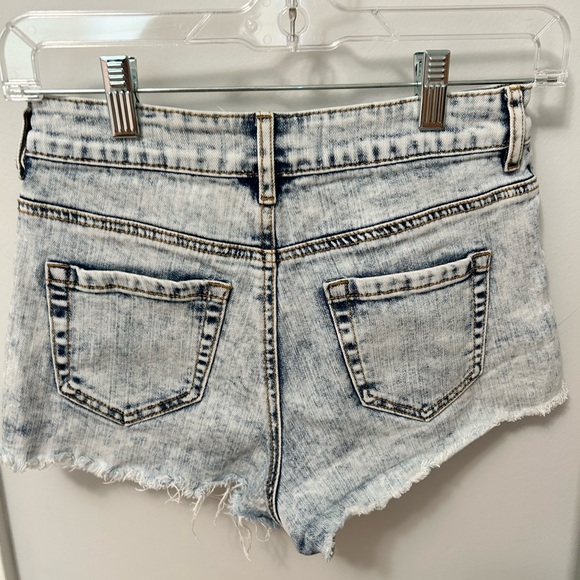 PacSun High Waisted Shorts - Picture 2 of 5